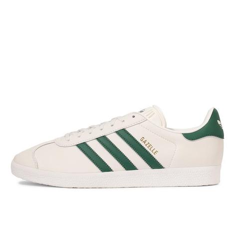 ABCマートにおける￥7990でのAdidasのオファー