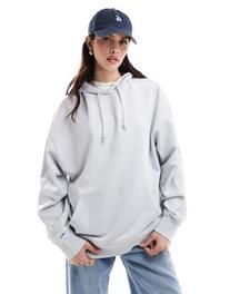 asosにおける￥24でのASOS DESIGN oversized hoodie in washed greyのオファー