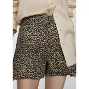 MANGOにおける￥4892でのショートパンツ .-- LEOPARD （ブラウン）のオファー